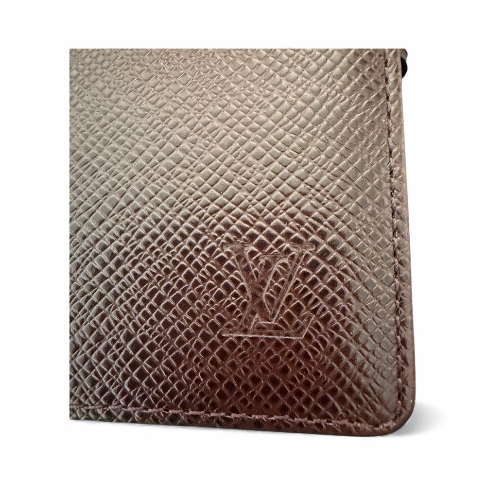 Louis Vuitton Taiga Leather Small Ring Agenda Cover Organizer (A741) - Picture 5 of 12